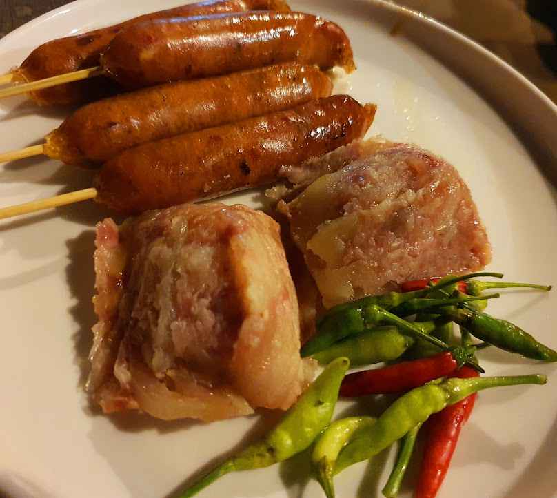 ร้านตุ๊กตาจันทร์ เหล้าตองคลองชล - 1