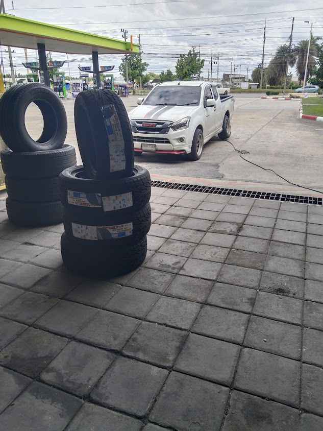 ร้านทองพูนการยาง ปะยาง เปลี่ยนยาง ถ่วงล้อ