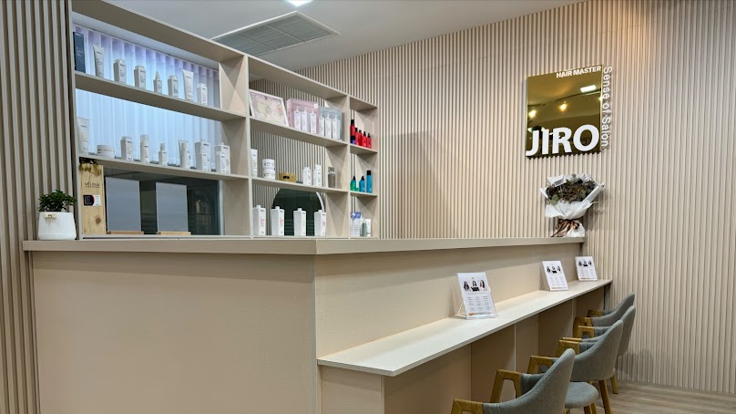ร้านทำผมปิ่นเกล้า ออกแบบทรงผม Jiro Unique hair Creative
