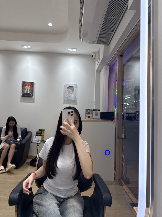 ร้านทำผมเชียงใหม่ X Chinnawee The Exclusive Hair & Makeup Studio สาขา 2 (มีโชคพลาซ่า ) - 4