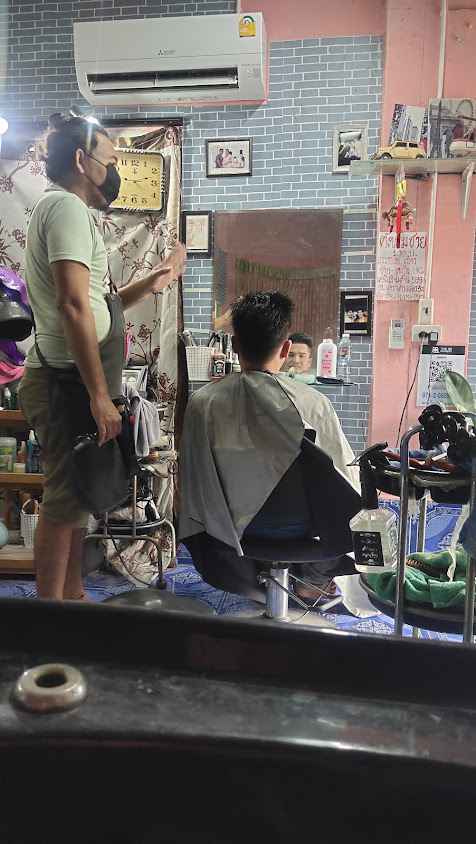 ร้านทำผม ชาย-หญิง Vivid's Hairdresser - 3