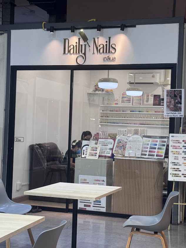 ร้านทำเล็บบางรัก Daily Nails