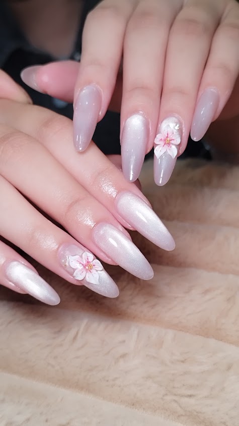 Love's Nail studio