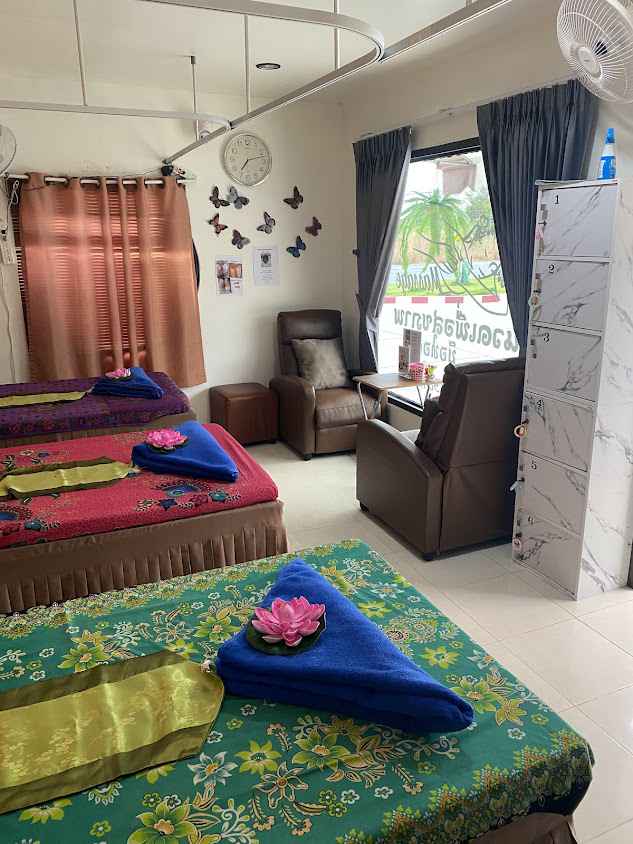 ร้านนวดหัตถ์ทอง หัวทะเล - 2