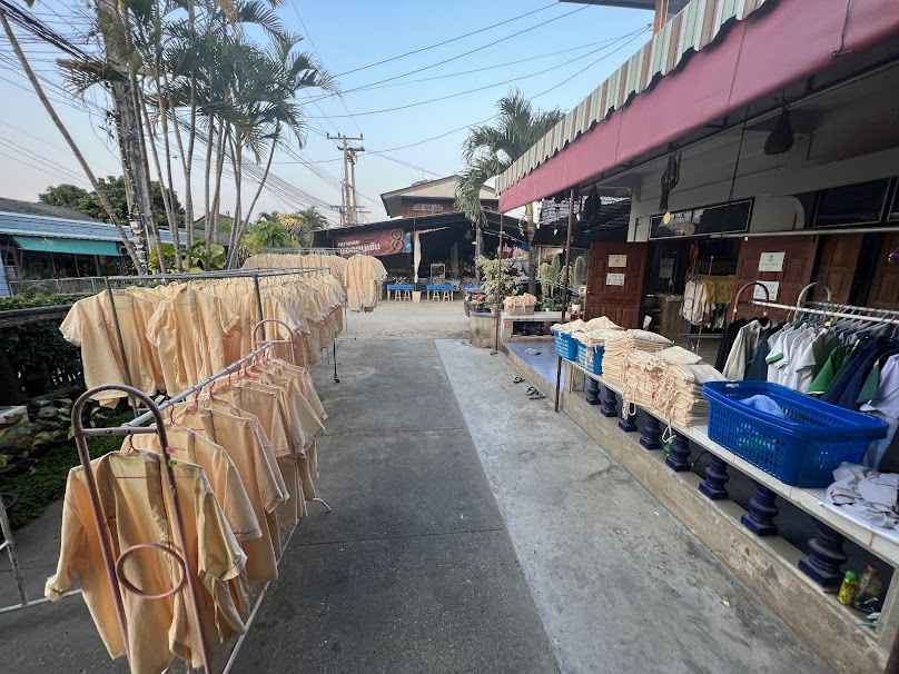 ร้านน้องซักอบรีด - 4