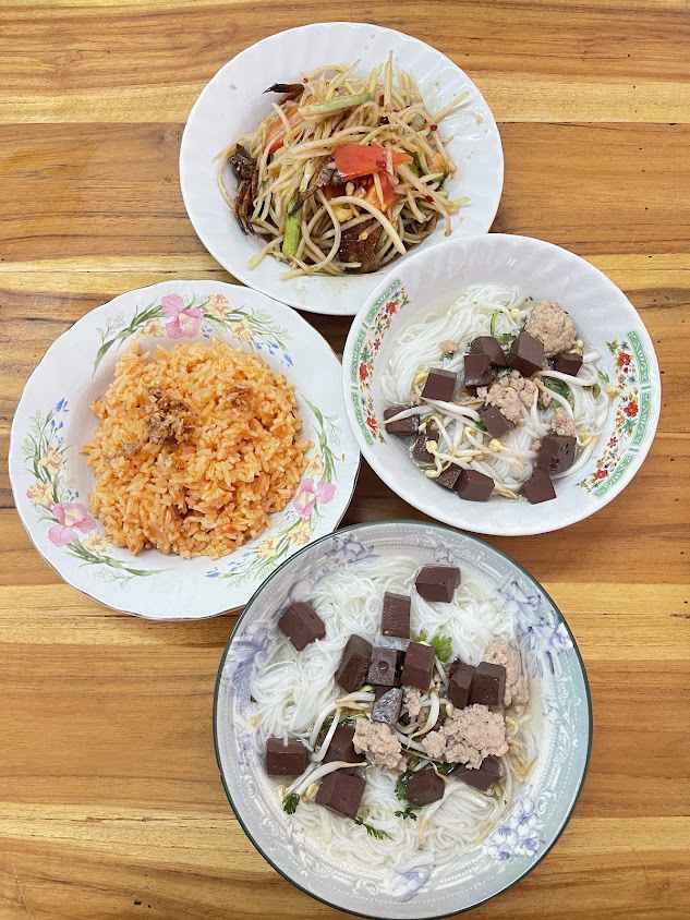 ร้านบาร์ขนมเส้น - 3