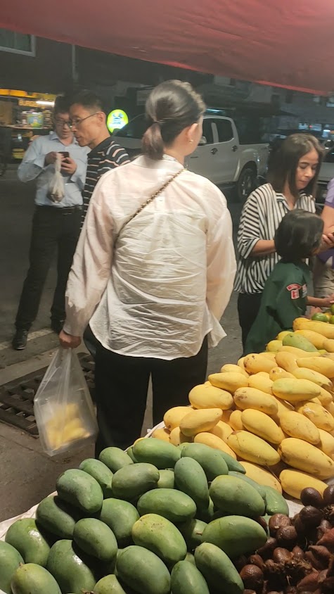 ร้านผลไม้น้องแมว วชิรา - 2