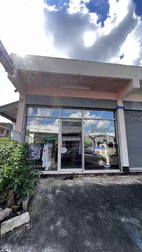 ร้านผ้าหอม ซัก อบ รีด