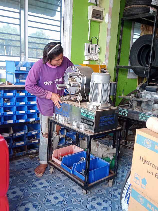 ร้านพงษ์เทพการยาง ปะยางนอกสถานที่ - 2