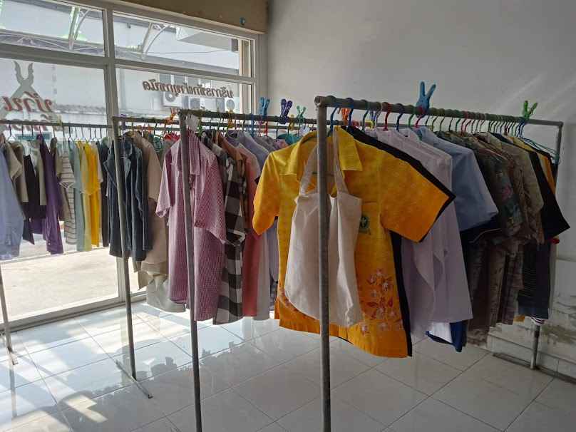 ร้านฟองแฟ้บ ซักอบรีด สาขาราชบุรี - 4