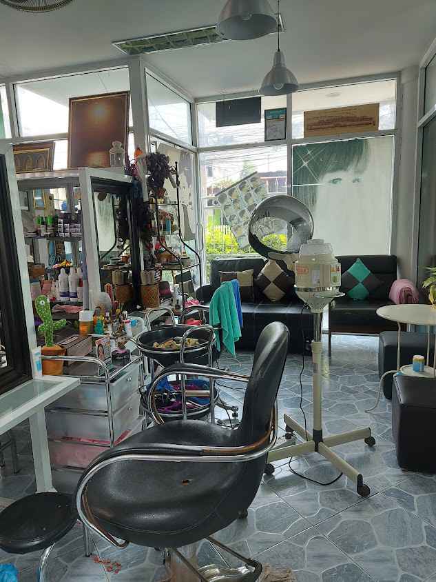 ร้านภูริ แฮร์สไตล์ (Phuri Hairstyle) - 2