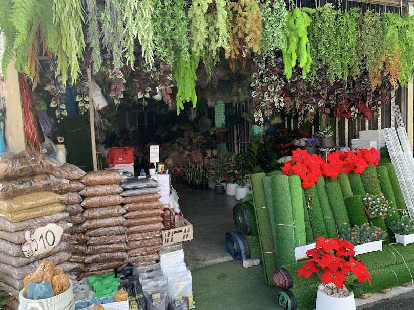 ร้านมีมี่หญ้าเทียมและดอกไม้ประดิษฐ์ - 2