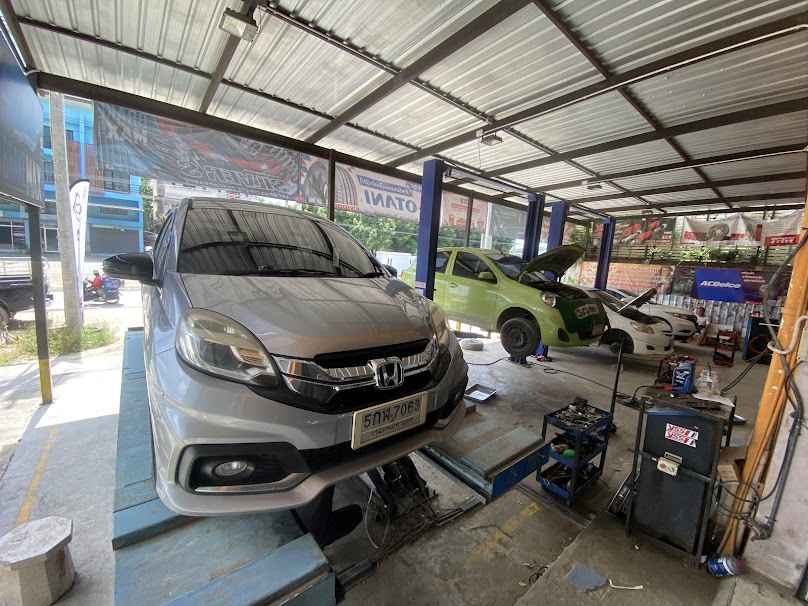 ร้านยาง ทรัพย์ทวีเจริญยางยนต์ สำนักงานใหญ่ - 2