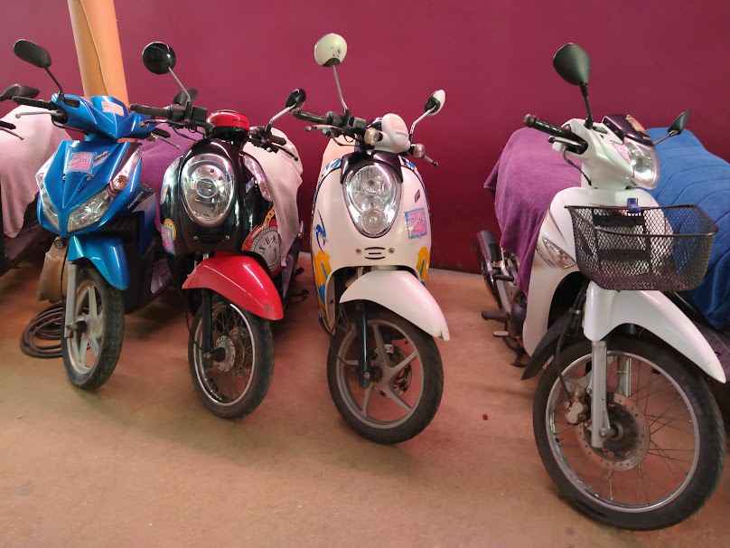 ร้านรถเช่าเรืองศรีศิริ RueangSrisiri motorbike for rent - 4