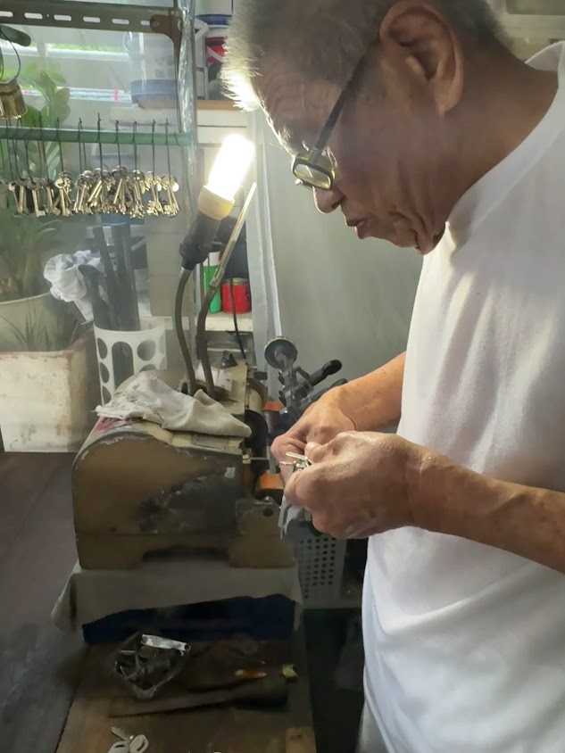 ร้านลุงกุญแจ จรัญ 75 ร้านกุญแจใกล้ฉัน - 3