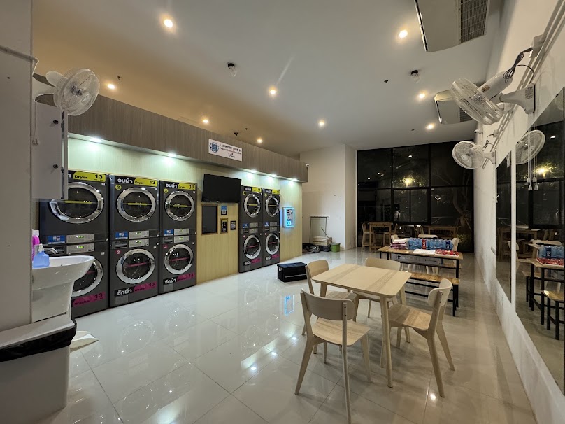 ร้านสะดวกซัก Laundry Hub 24 บางซื่อ