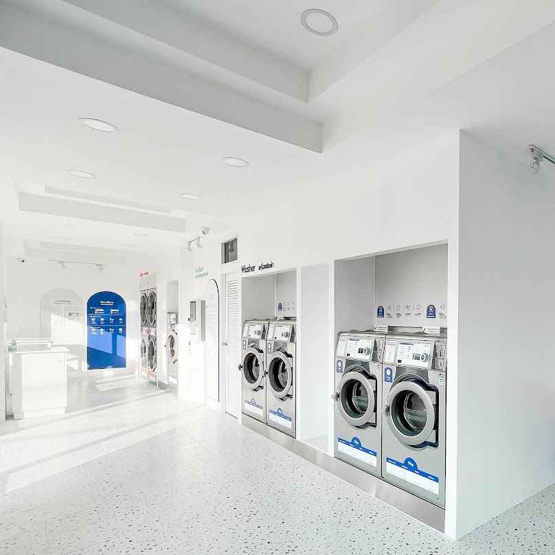 ร้านสะดวกซัก WASHENJOY ม.นเรศวร