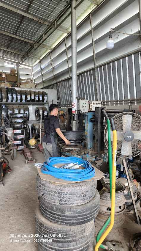 ร้านสันติสุขยางยนต์ - 2