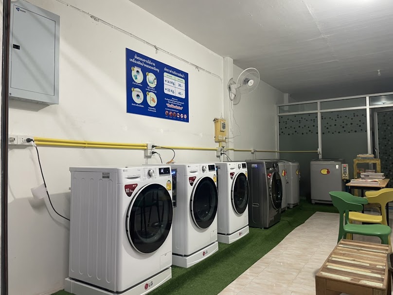 ร้านหยอดเหรียญ (บริการซักผ้า,อบผ้า) laundry&dry - 2