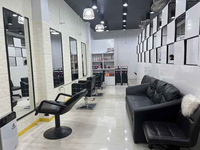 ร้านองุ่นเมคอัพ แฮร์สตูดิโอ - 4