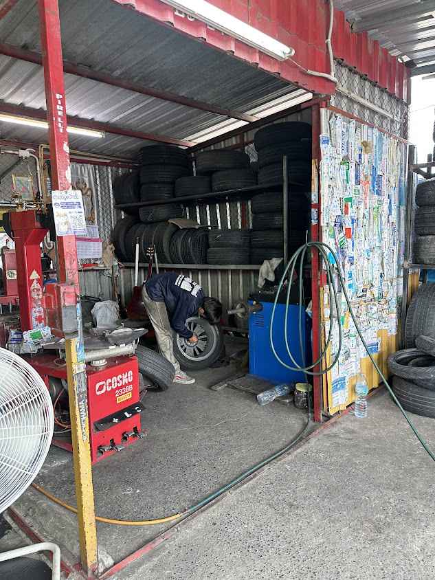 ร้านอุ้มทรัพย์เจริญการยาง - 2