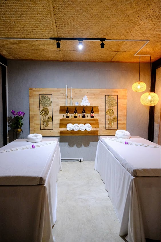 ร้านอ้อมบิวตี้ and นวดแผนไทย - 3