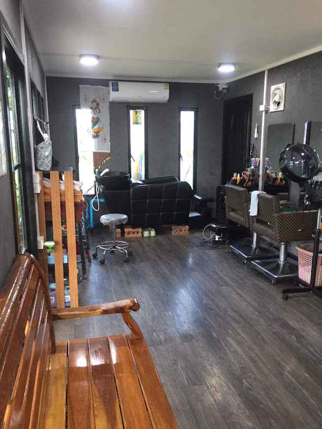 ร้านเก่งตัดผมชายและเสริมสวย(ตู้คอนเทนเนอร์สีน้ำเงิน) - 2