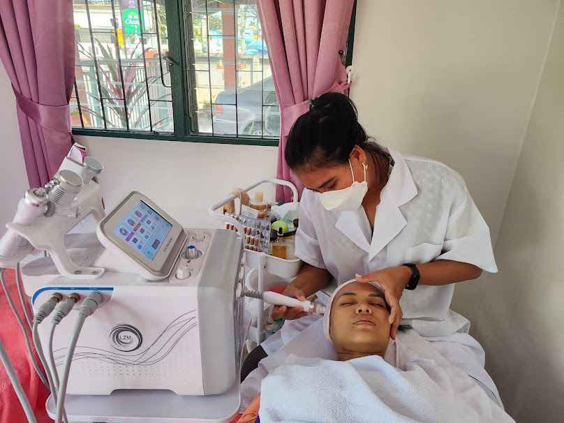 KAYAQUEEN BEAUTY AND SALON - 4