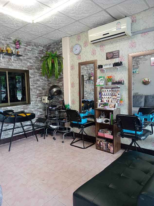 ร้านเสริมสวยคุณปู HAIR & STUDIO