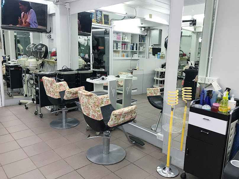 ร้านเสริมสวยคุณผู้หญิง อ.อู๊ด