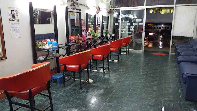 ร้านเสริมสวยจันทร์ - 2