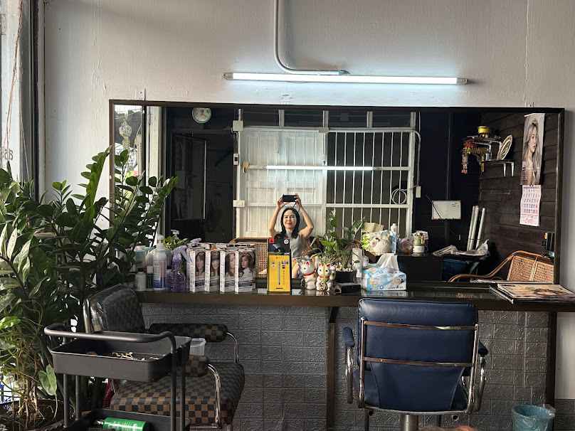 ร้านเสริมสวยณีณา Beauty & Barber - 2