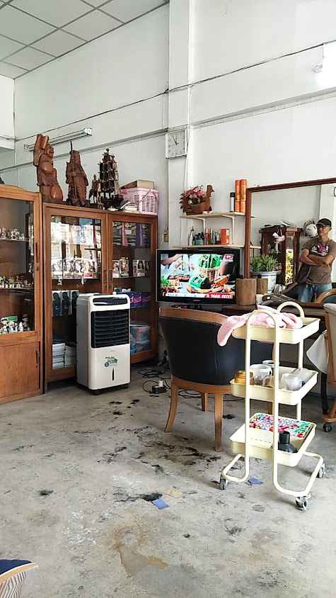 ร้านเสริมสวยน้อง - 2