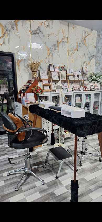 ร้านเสริมสวยปาร์ตี้ซาลอนแฮร์เนล - 4