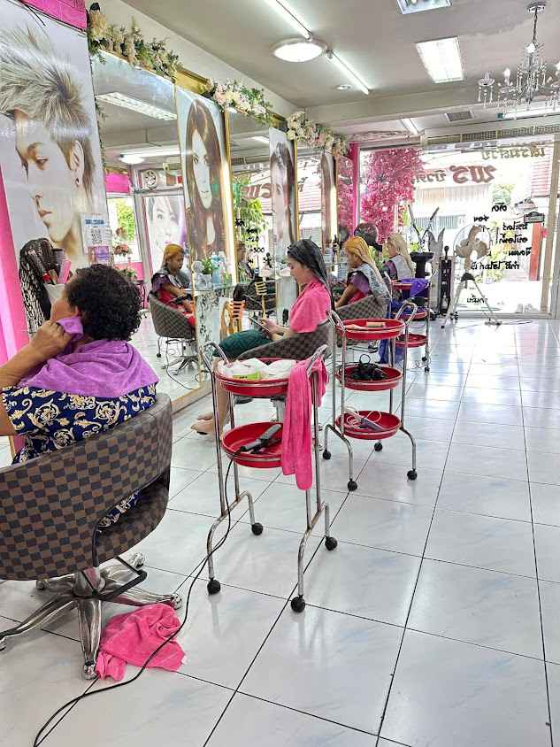 ร้านเสริมสวยพรบิวตี้ สักคิ้ว - 3