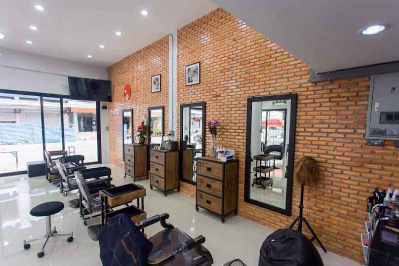 ร้านเสริมสวยพิมพา Hairstyles by UTT