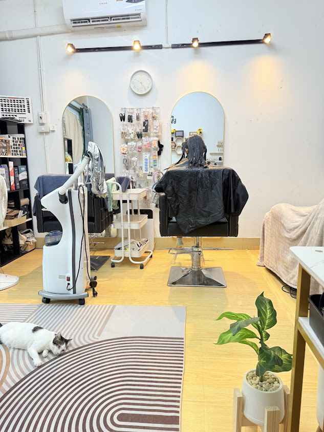 ร้านเสริมสวยยินดี