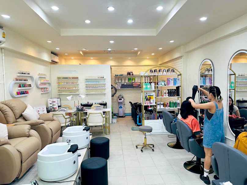 LUXE Beauty Salon - Bangkok - 4