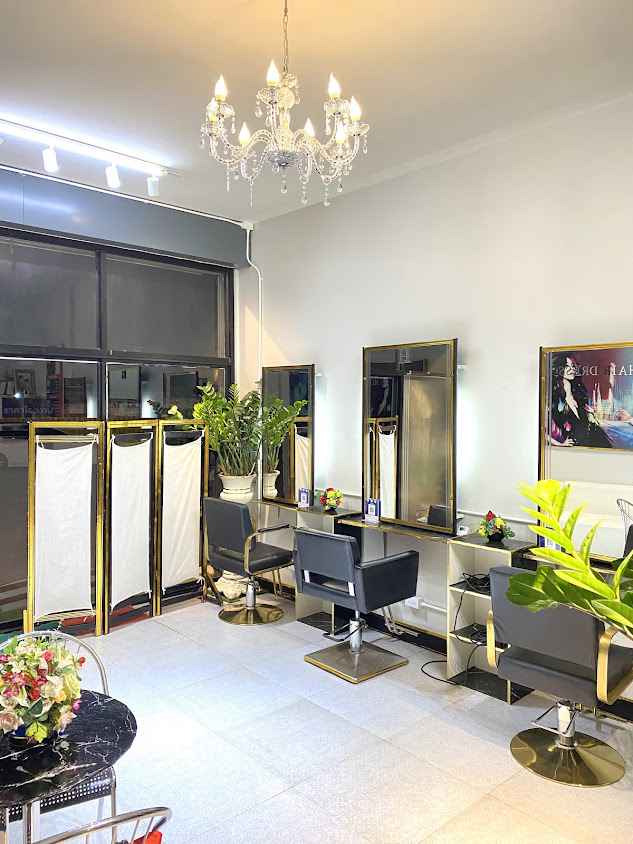 ร้านเสริมสวยสีน้ำเงิน - 4