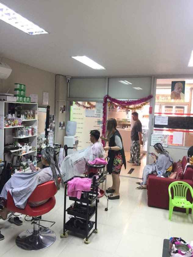 ร้านเสริมสวยอรลี่ Hair beauty & Barber - 3