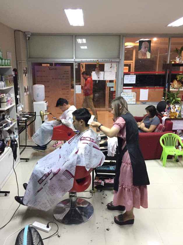 ร้านเสริมสวยอรลี่ Hair beauty & Barber - 4