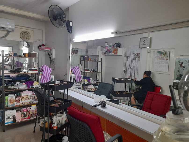 ร้านเสริมสวยเพื่อน