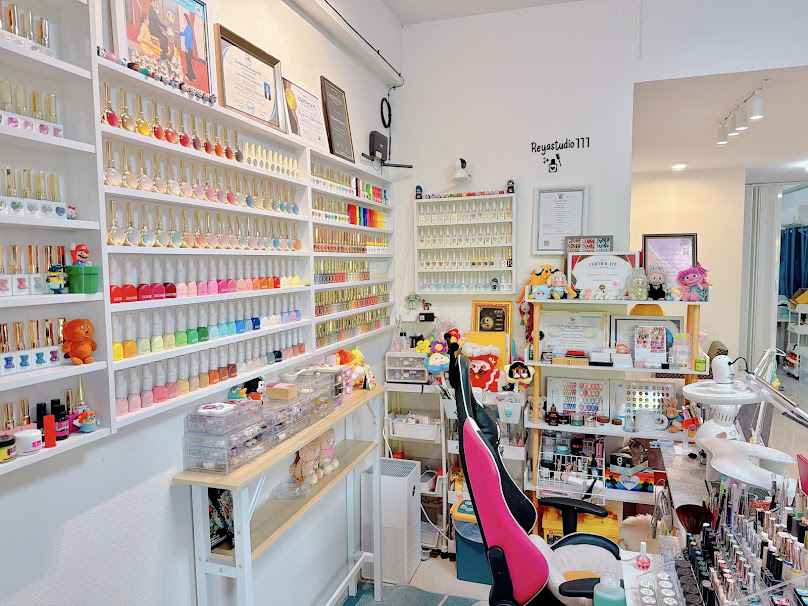 ร้านเสริมสวยเรยาสตูดิโอเรียนทำเล็บ-ต่อเล็บต่อขนตาในชัยนาท - 2