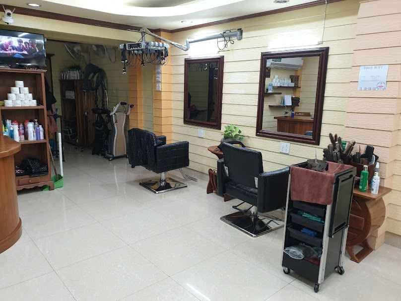 ร้านเสริมสวยแอนบิวตี้ ซอยพาณิช จ.กำแพงเพชร - 4