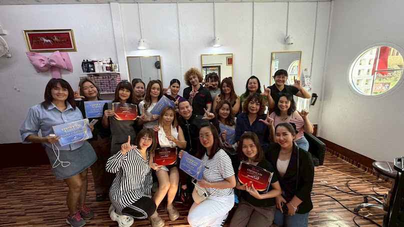 ร้านเสริมสวยไฉไลบิวตี้ซอย 4 - 2