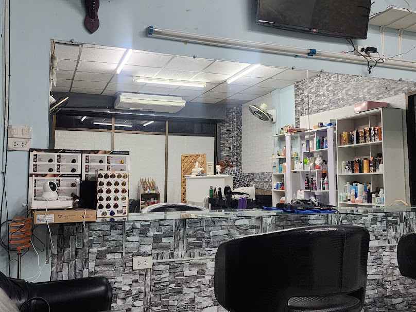 ร้านเสริมสวย มณี บิวตี้ซาลอน Manee Beauty Salon