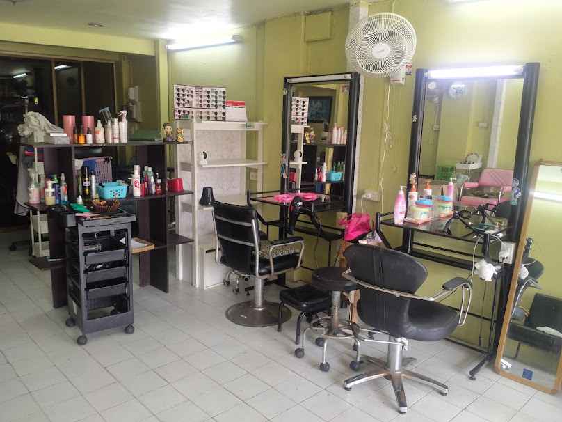 ร้านเสริมสวย ลัค บิวตี้ ซาลอน (หน้าประตูเขลางค์) - 2
