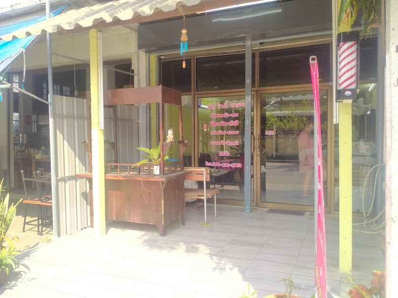ร้านเสริมสวย ลัค บิวตี้ ซาลอน (หน้าประตูเขลางค์) - 3