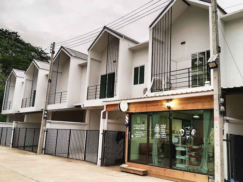ร้านเสริมสวย ออ. แอ๋ว บิวตี้