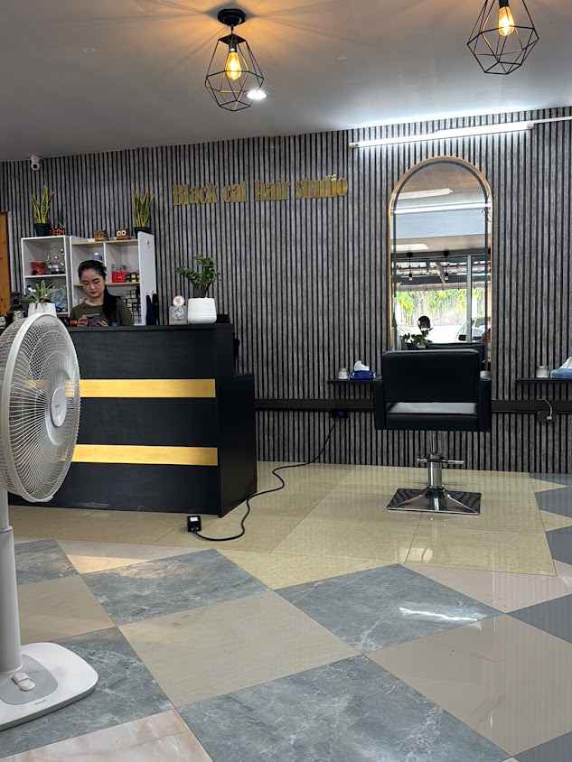 ร้านเสริมสวย แบล็คแคทเฮสตูดิโอ